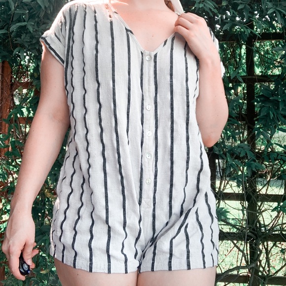 Striped Vintage Inspired Cuffed Detail Romper - Picture 3 of 3